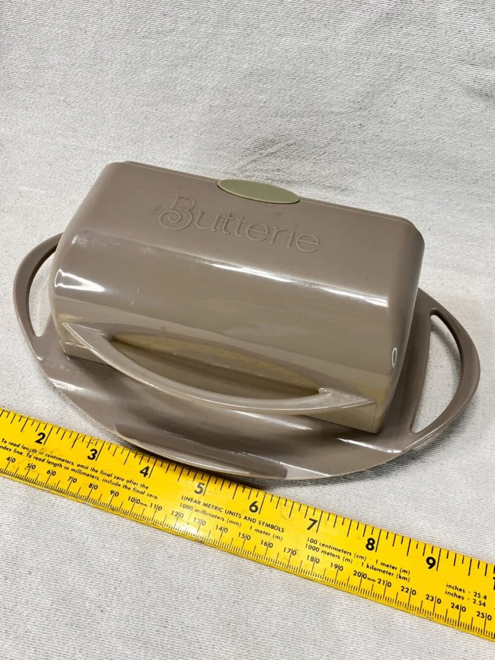 Butterie [Ivory] Flip Top Lid Butter Dish Kitchen Concepts Unlimited